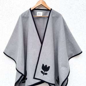 پانچو طوسی گلدار